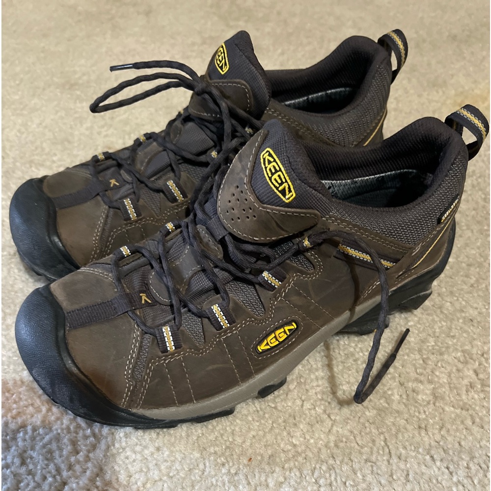Keen shoes 10.5 Men's Targhee Waterproof